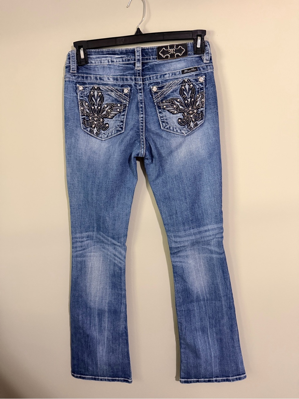 Gorgeous Vintage Miss Me Chloe Boot Jeans With Embellished Pockets 34” Inseam